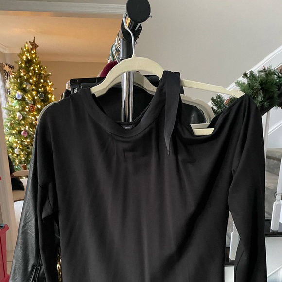 Stella & Dot Buckle Up Cold Shoulder Top Size M - Picture 5 of 7